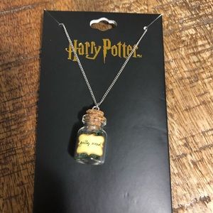 Harry Potter Gilly weed necklace